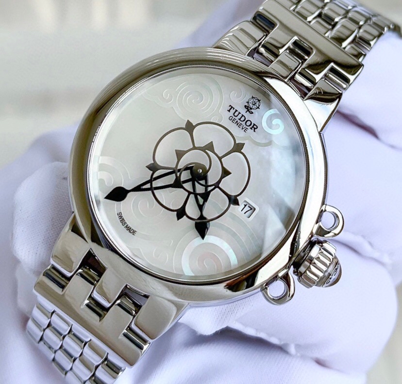 Tudor 35400 detail 1
