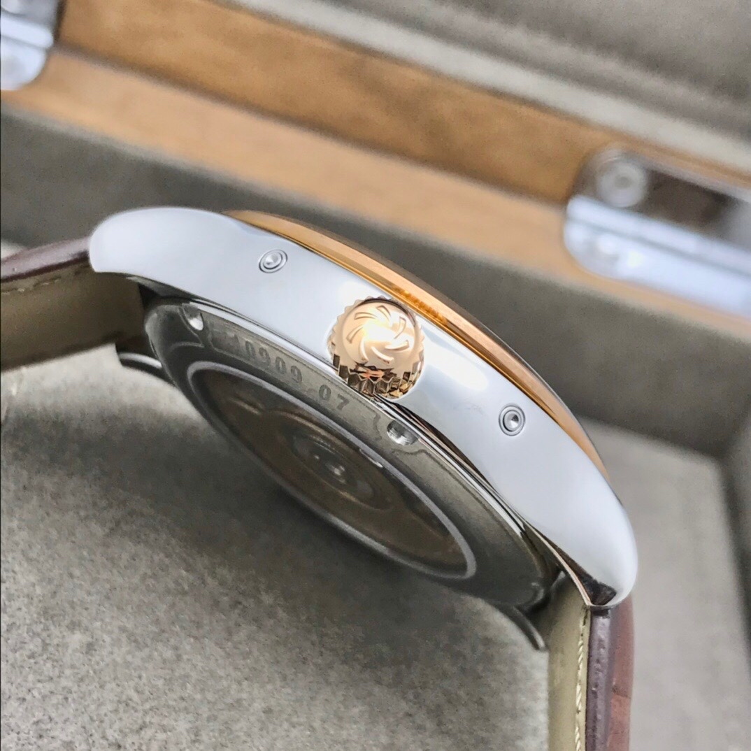 Carl F. Bucherer 00.10909.07.15.01 detail 4