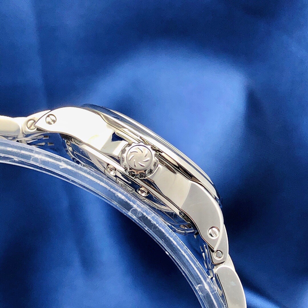 Carl F. Bucherer 00.10622.08.77.21 detail 4