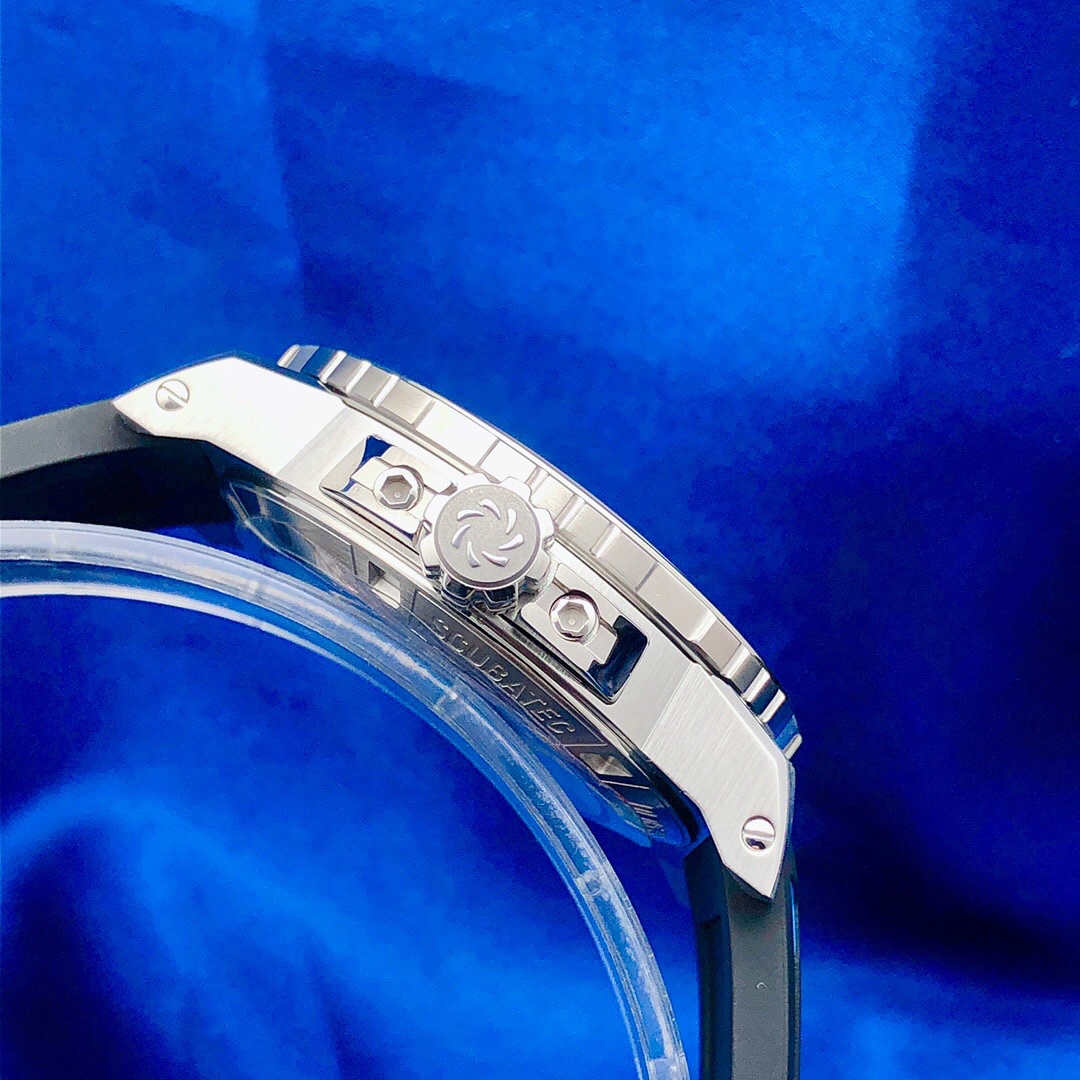 Carl F. Bucherer 00.10632.23.23.01 detail 2