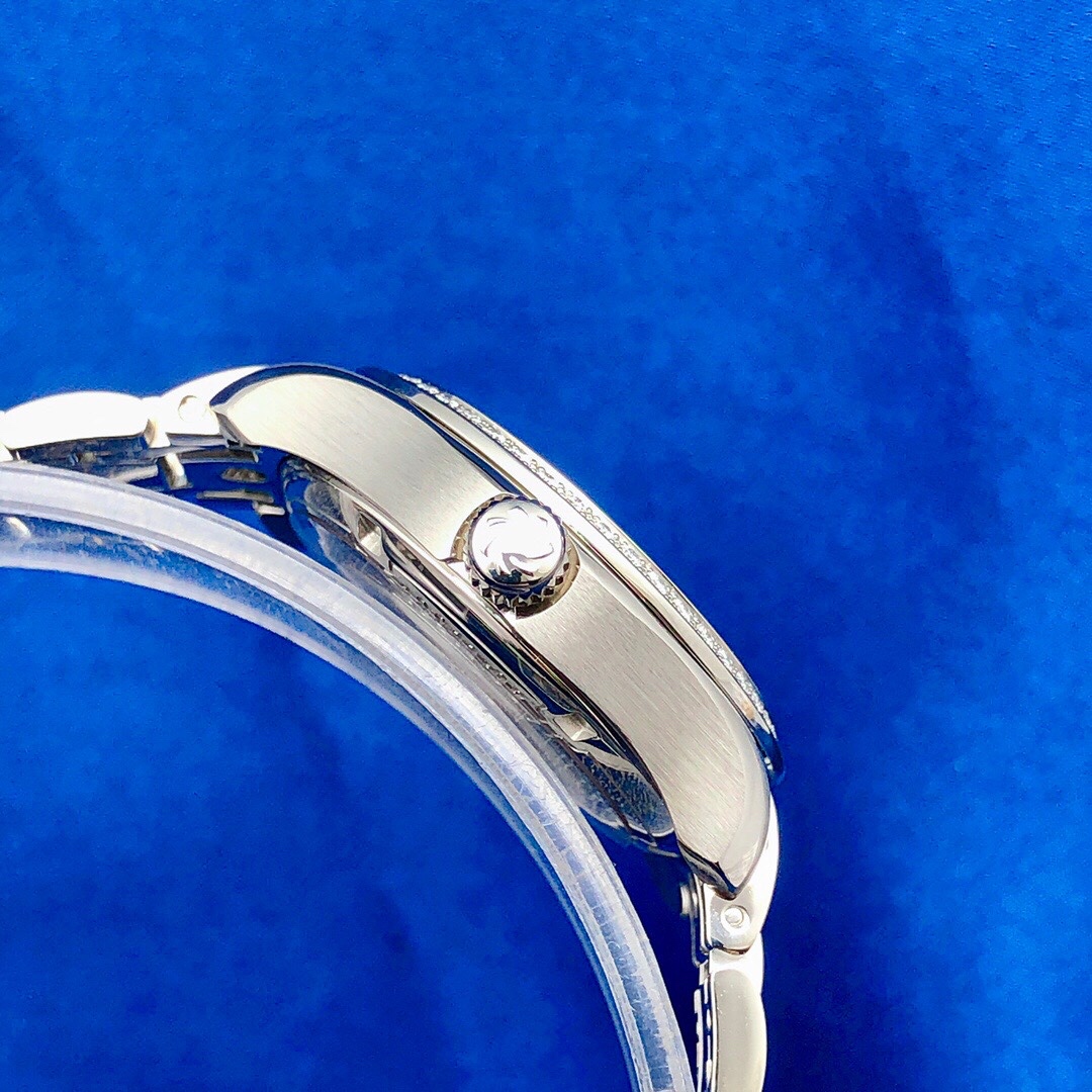 Carl F. Bucherer 00.10911.08.23.21 detail 3