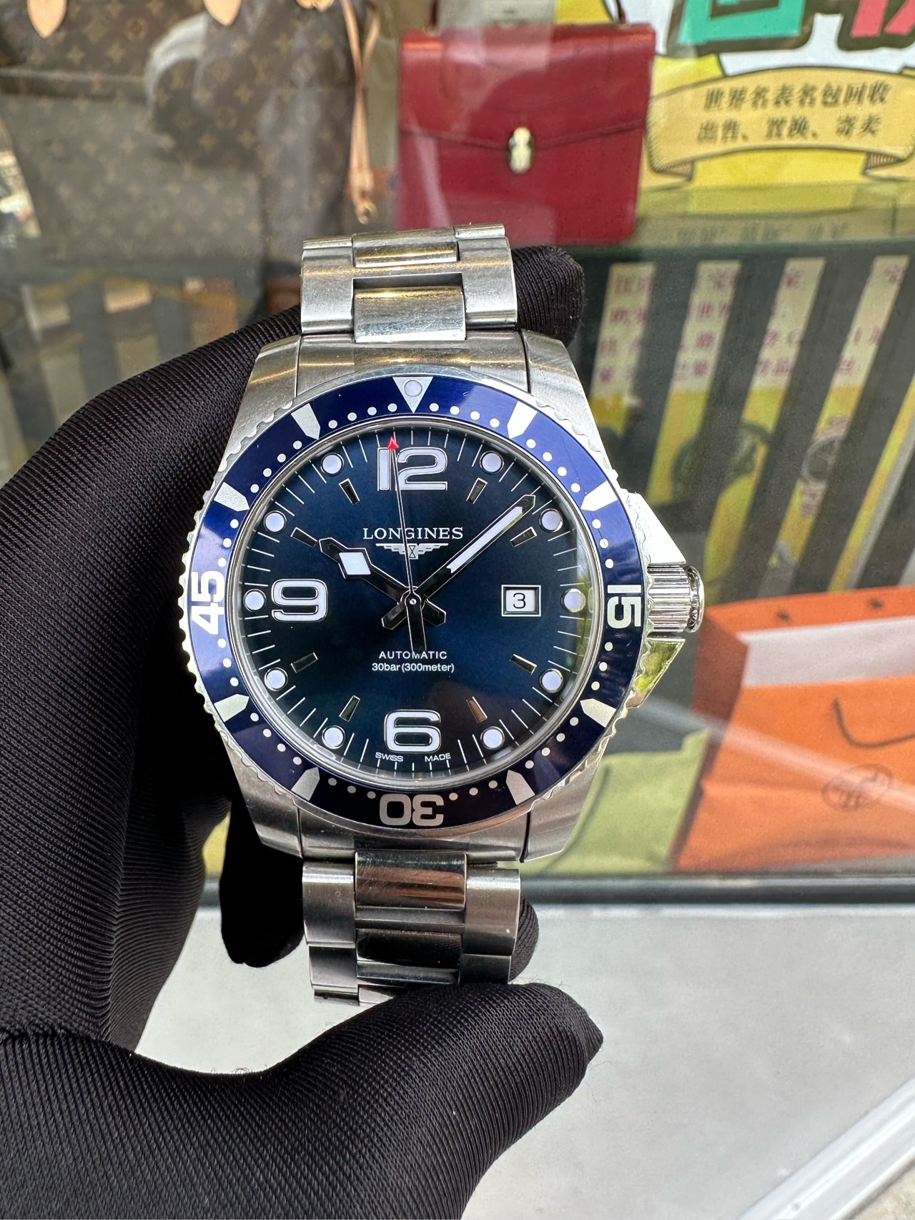 Longines L3.841.4.96.6 detail 1