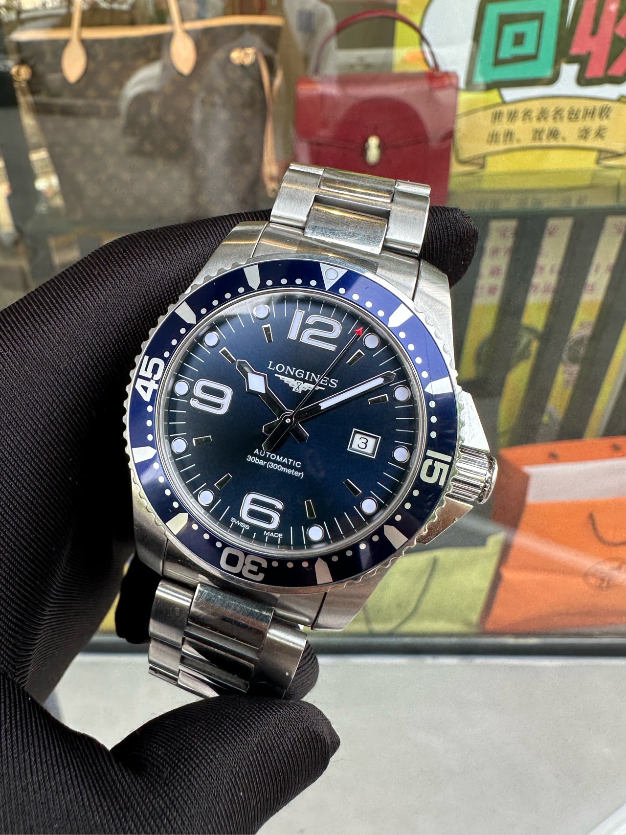 Longines L3.841.4.96.6 detail 3