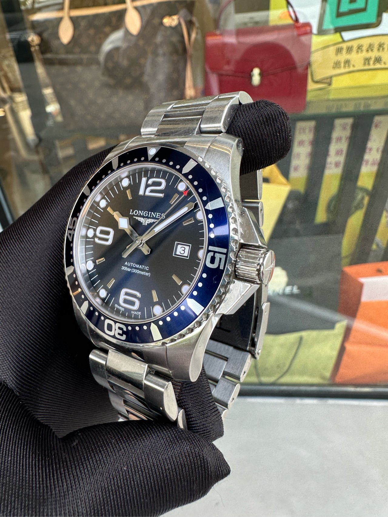 Longines L3.841.4.96.6 detail 4
