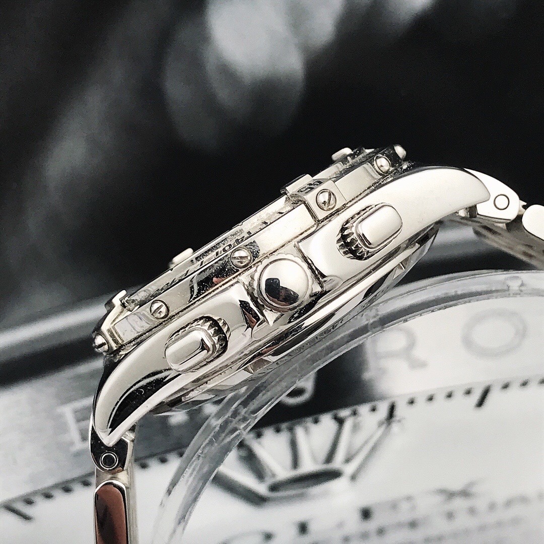 Breitling a69048 detail 7