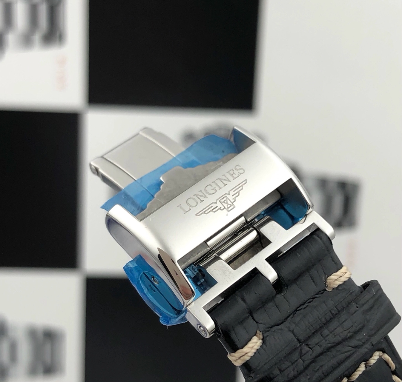 Longines L2.628.4.51.8 detail 2