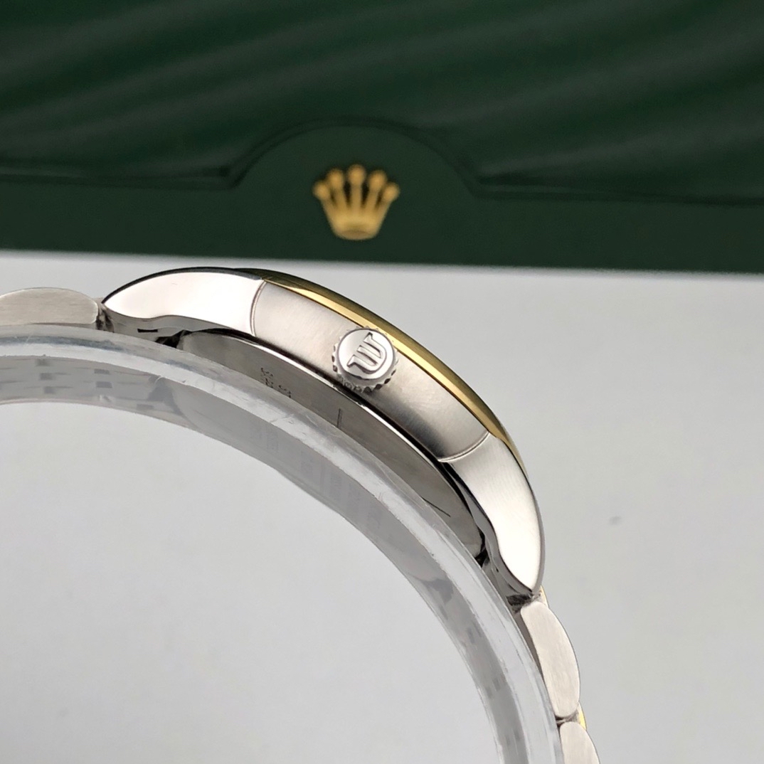 Maurice Lacroix LC1026-PVY13-130 detail 5