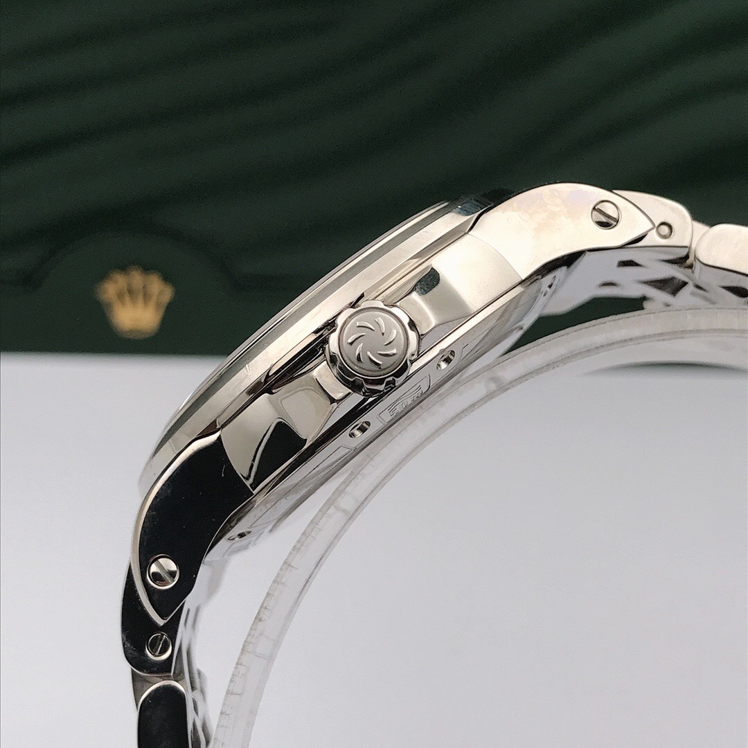Carl F. Bucherer 00.10617.08.21.21 detail 5
