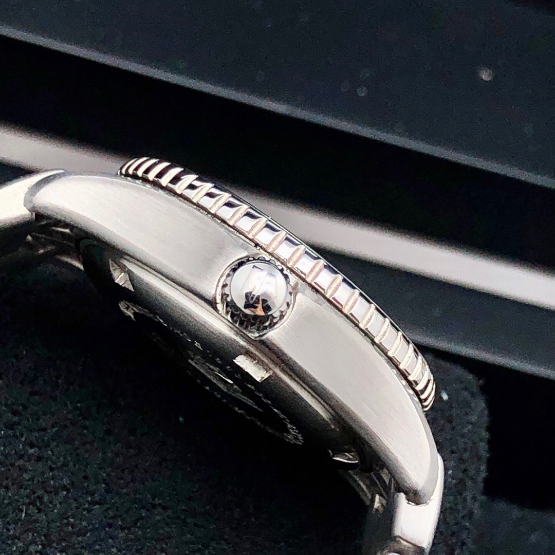 TAG Heuer WJ1111.BA0570 detail 4