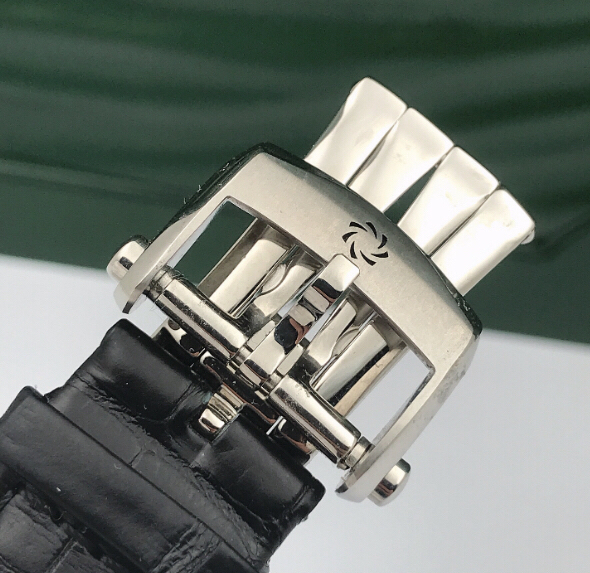 Carl F. Bucherer 00.10912.08.53.01 detail 5