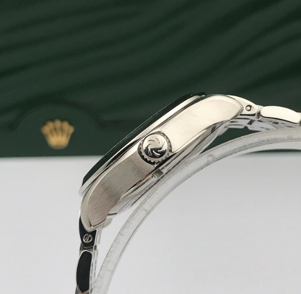Carl F. Bucherer 00.10911.08.53.21 detail 4
