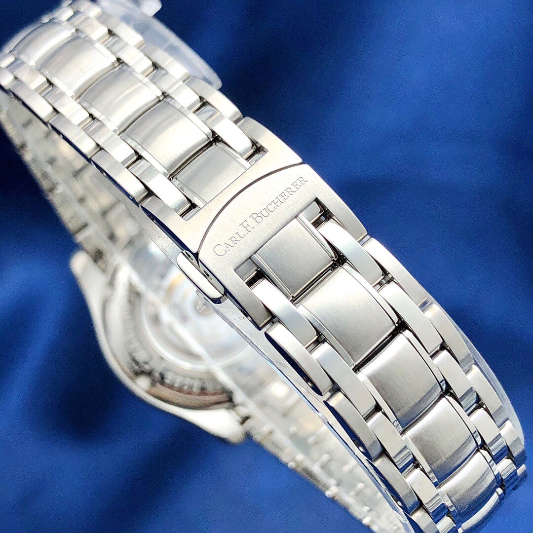 Carl F. Bucherer 00.10911.08.33.21 detail 3