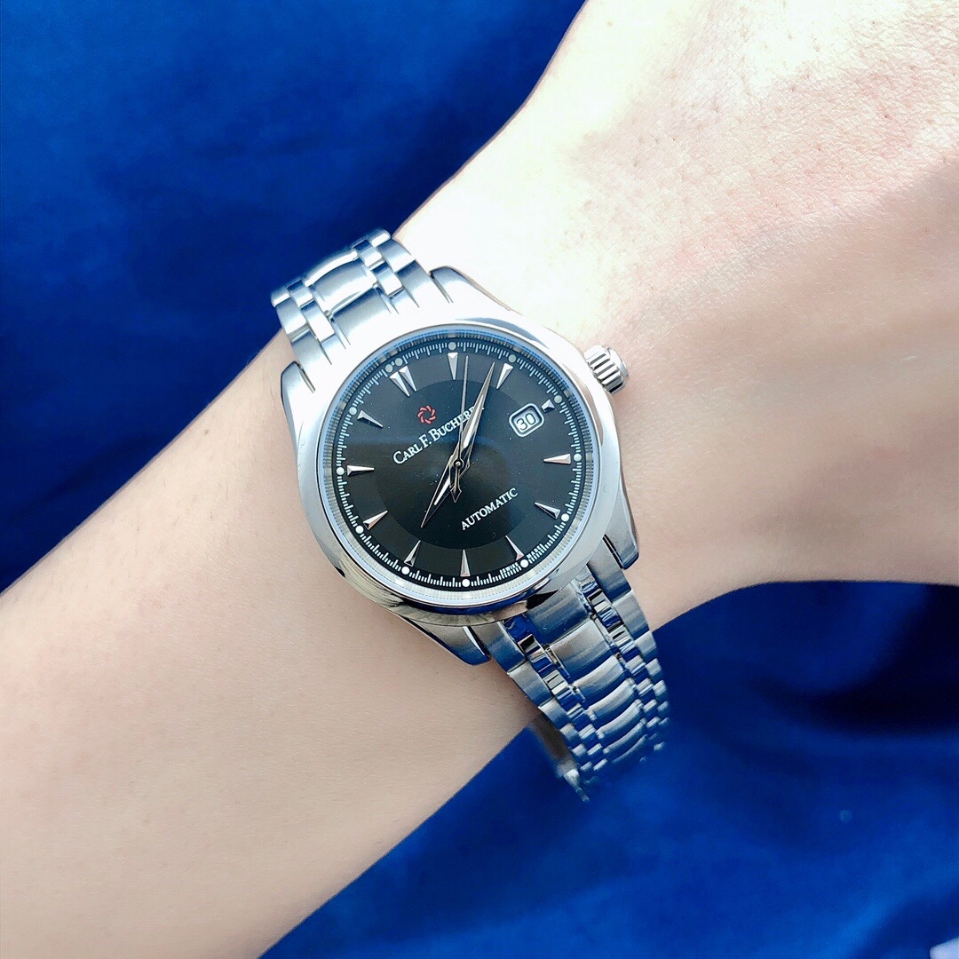 Carl F. Bucherer 00.10911.08.33.21 detail 2