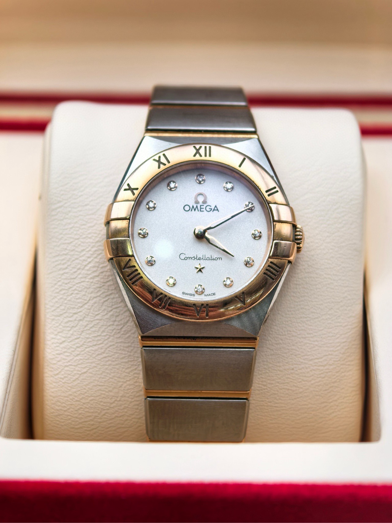 Omega 131.20.25.60.52.001 detail 1