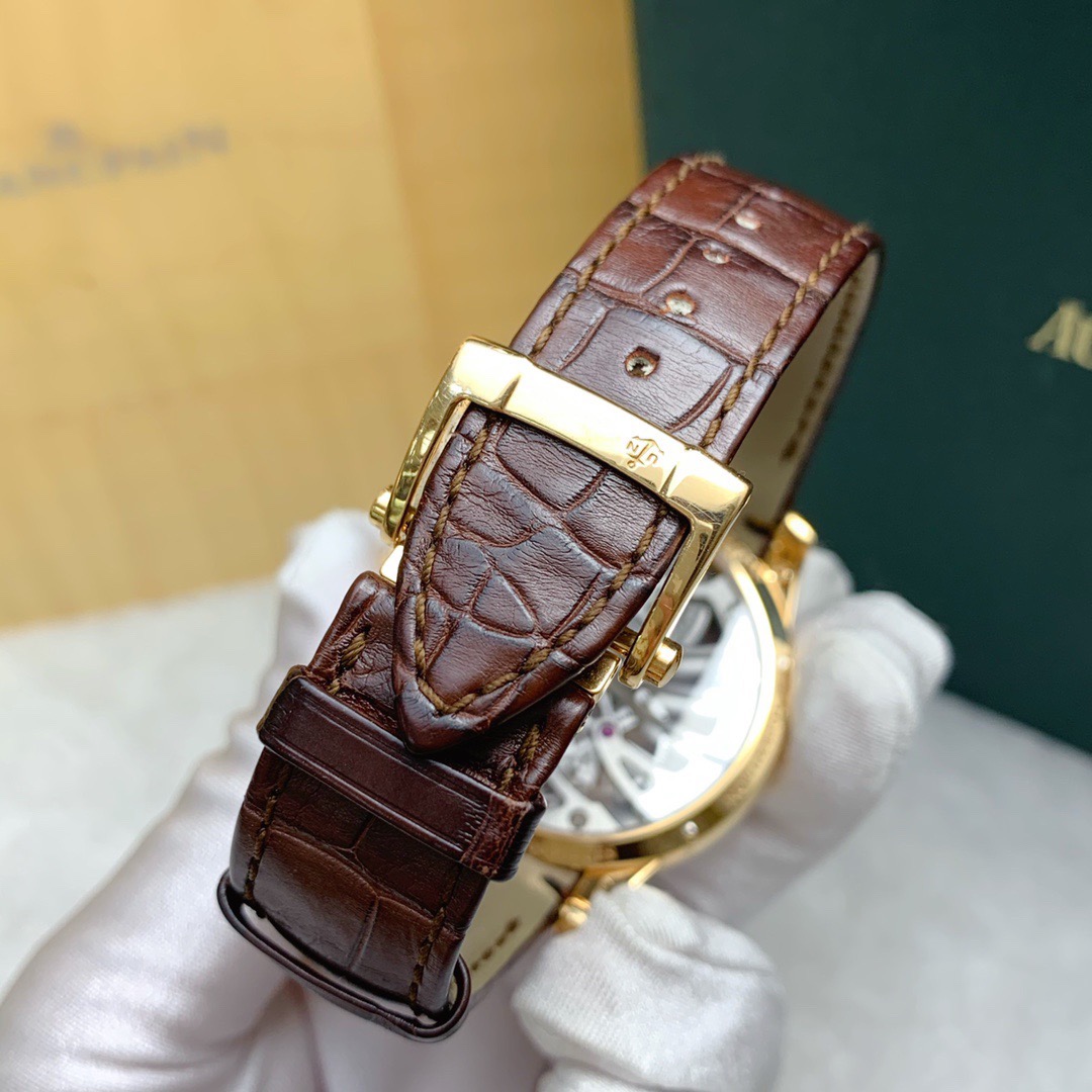 Ulysse Nardin 1706-129 detail 4