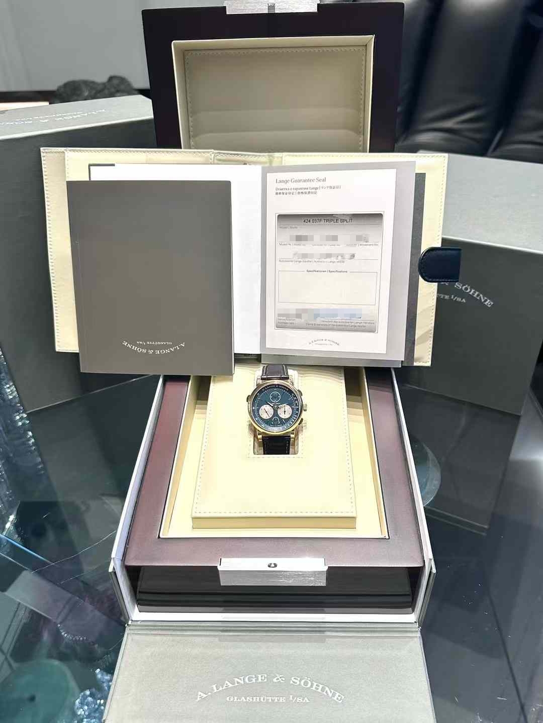 A. Lange & S&ouml;hne 424.037 detail 4