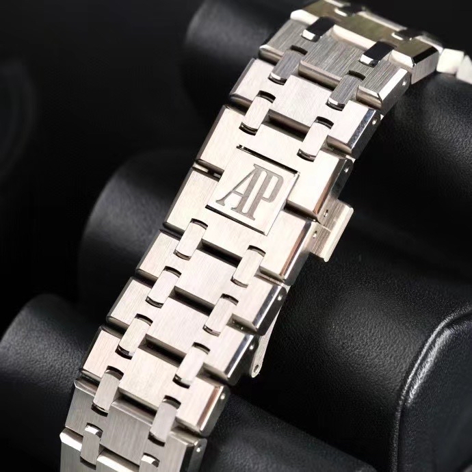 Audemars Piguet 26609Ti detail 6