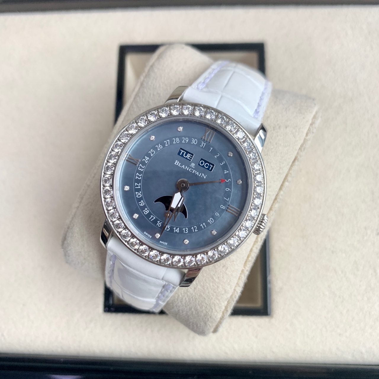 Blancpain 3663-4654L-52B detail 1