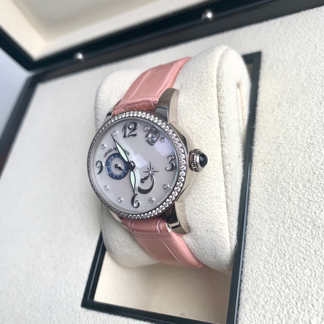 Girard Perregaux 80480D detail 4