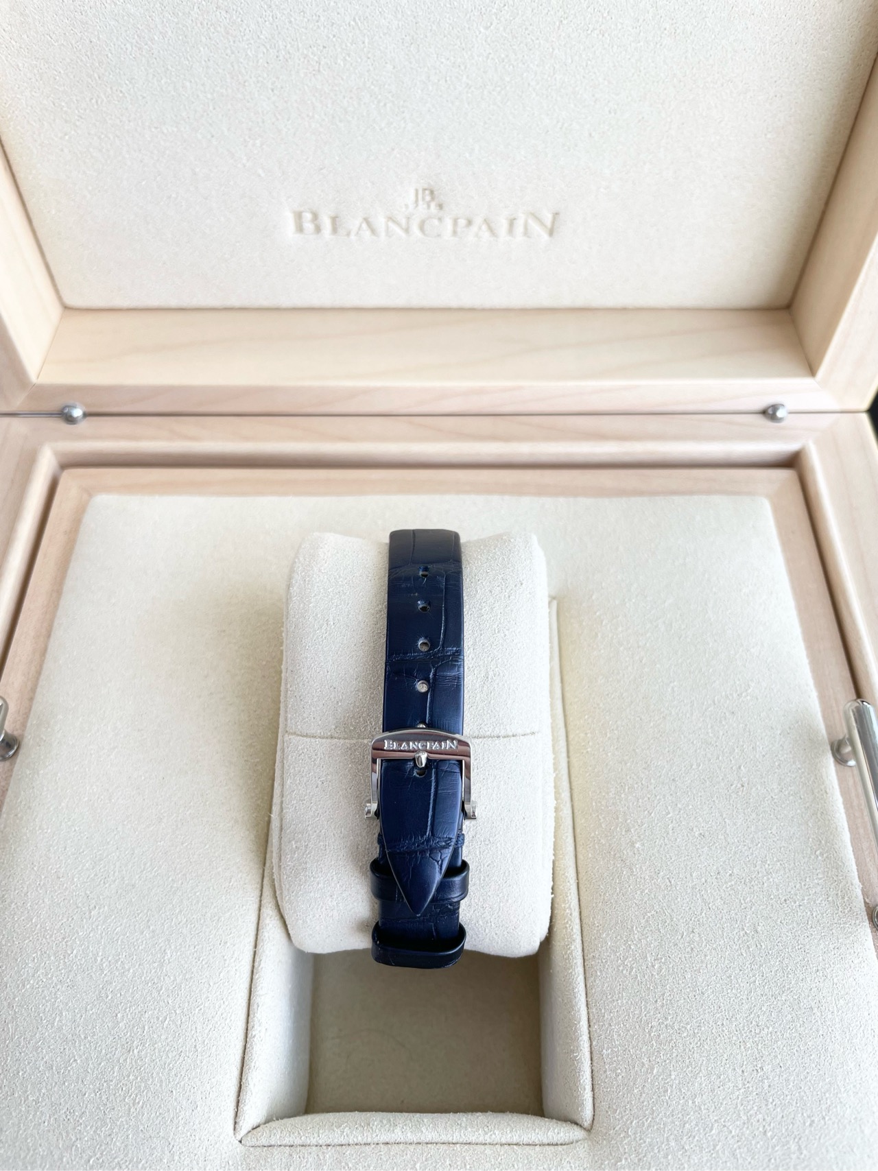 Blancpain 6106 1127 55A detail 4