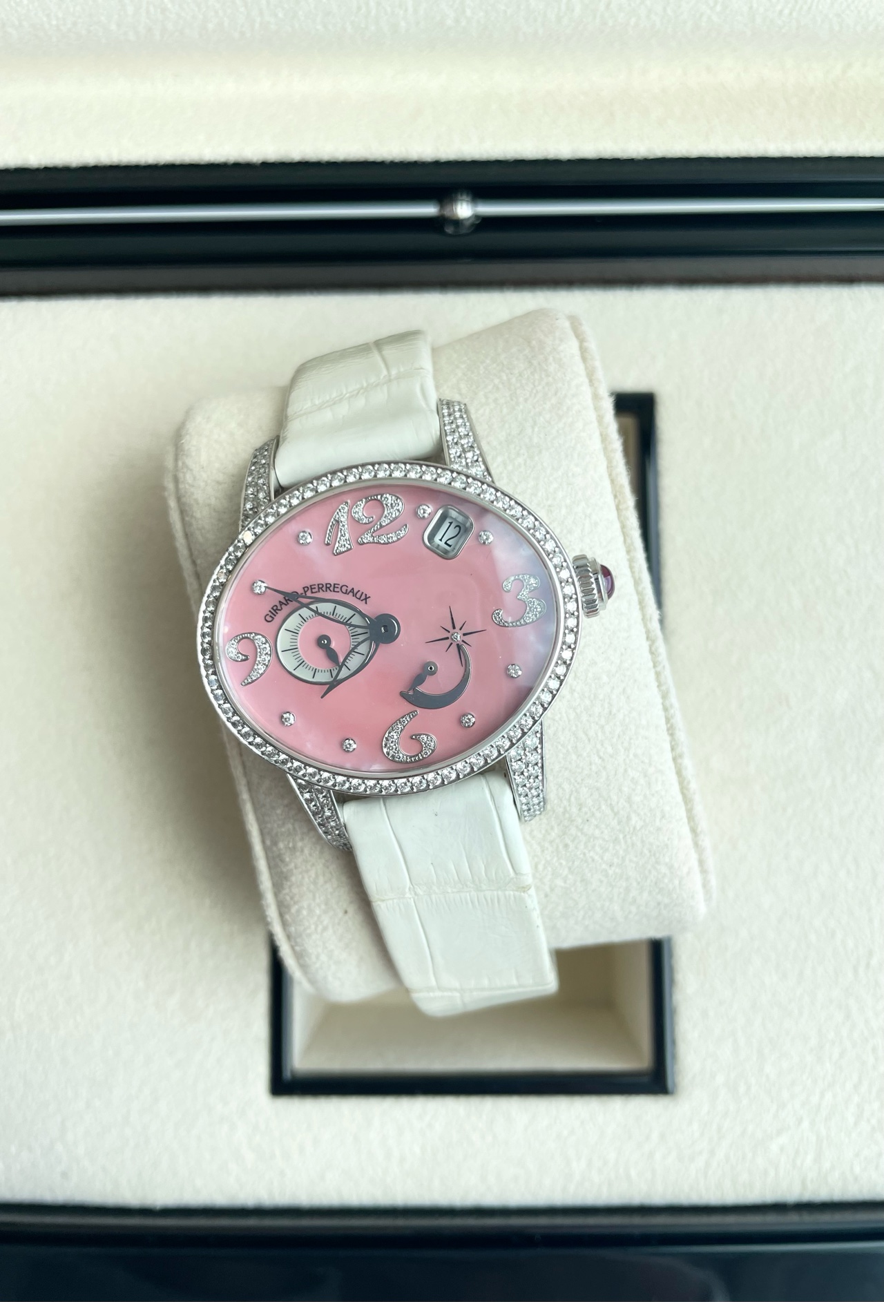Girard Perregaux 80480D53P962-KK9D detail 1