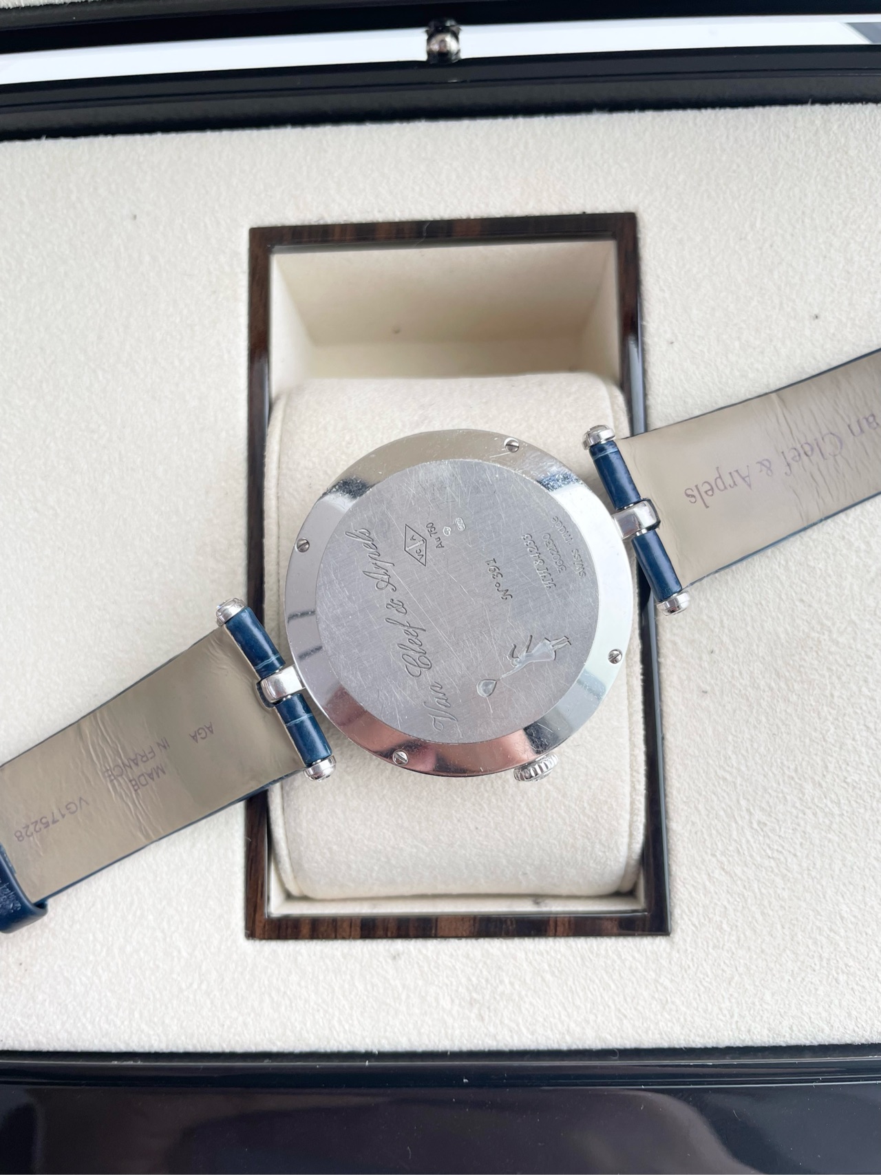 Van Cleef & Arpels VCARO3ZB00 detail 3
