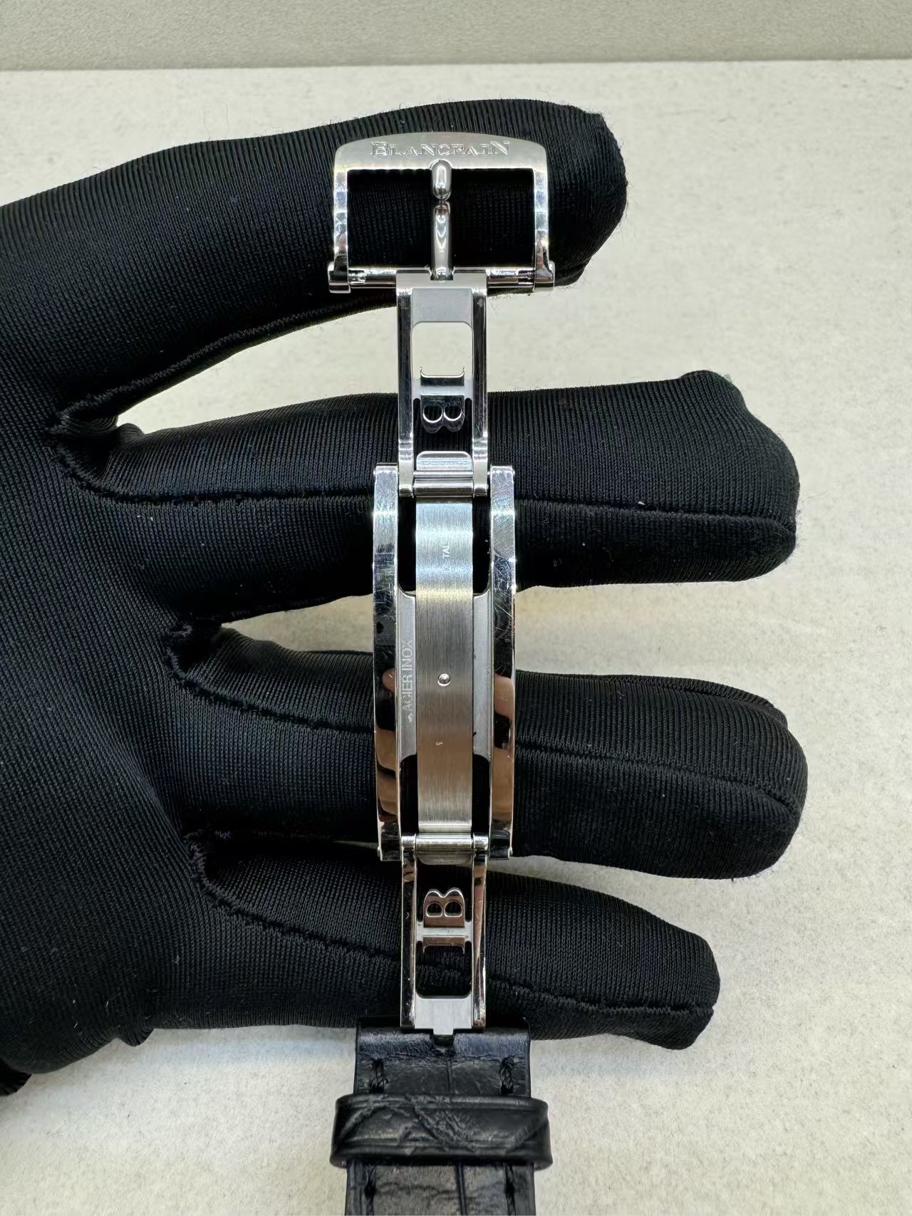 Blancpain 6660-1127A-55B detail 6