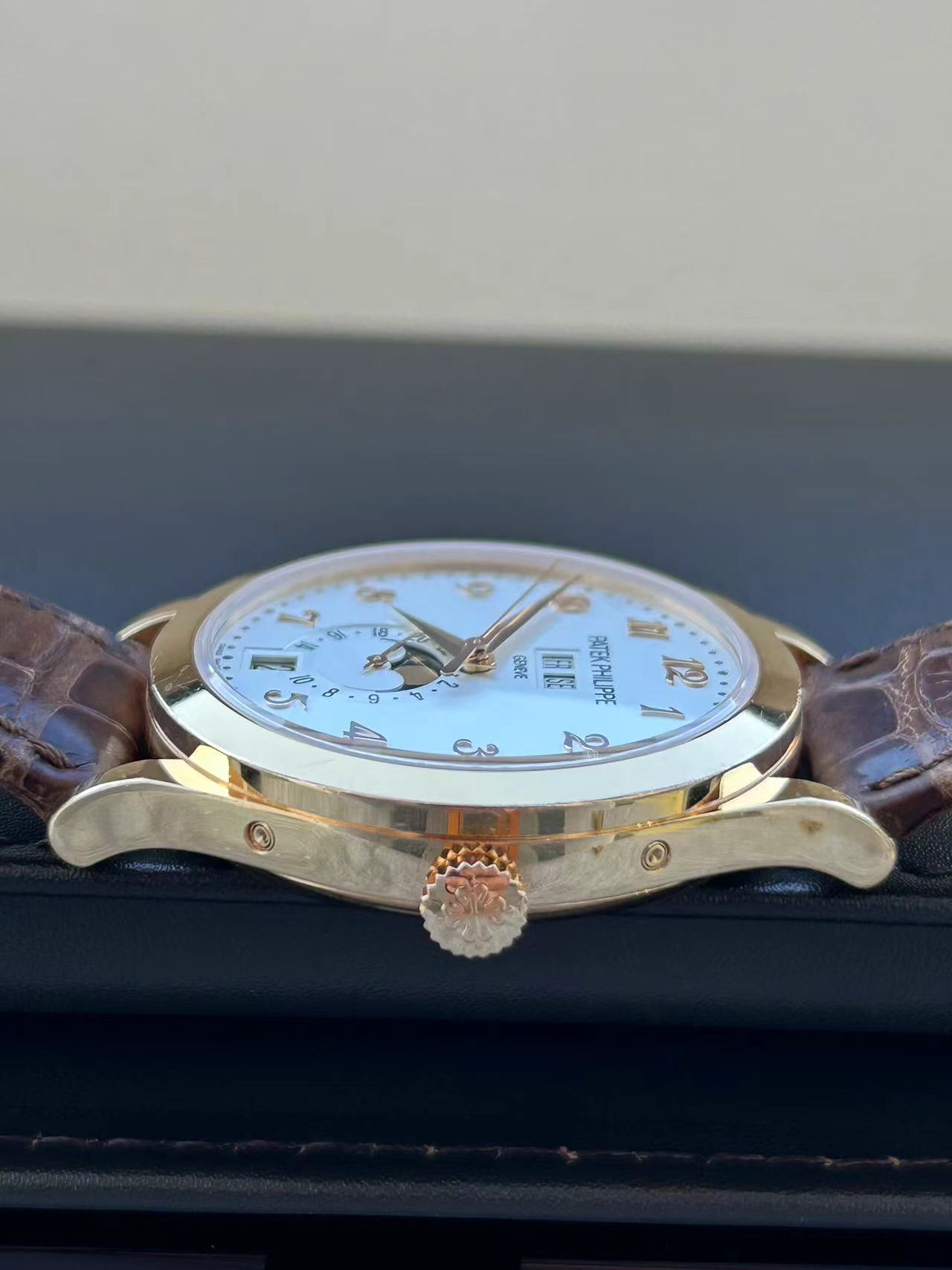 Patek Philippe 5396R-012 detail 3
