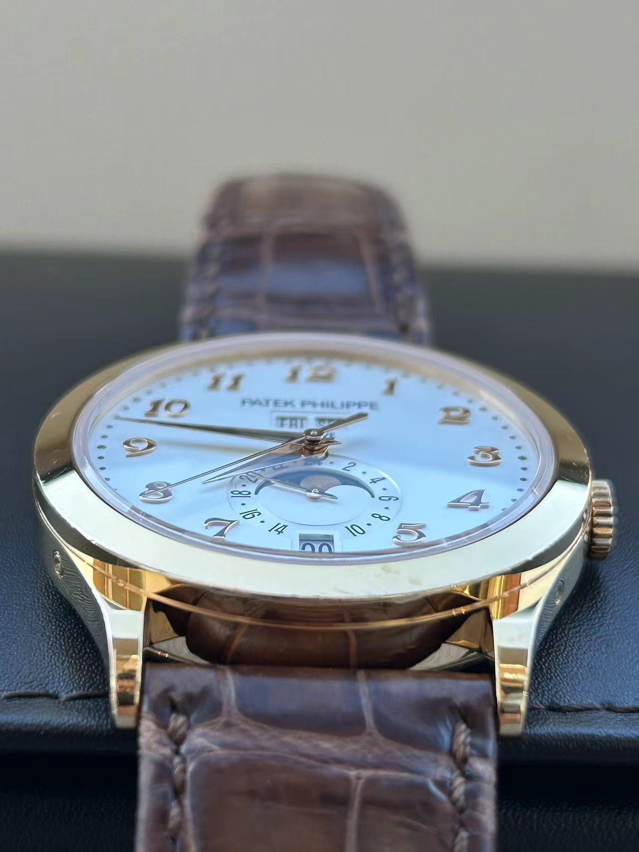 Patek Philippe 5396R-012 detail 2