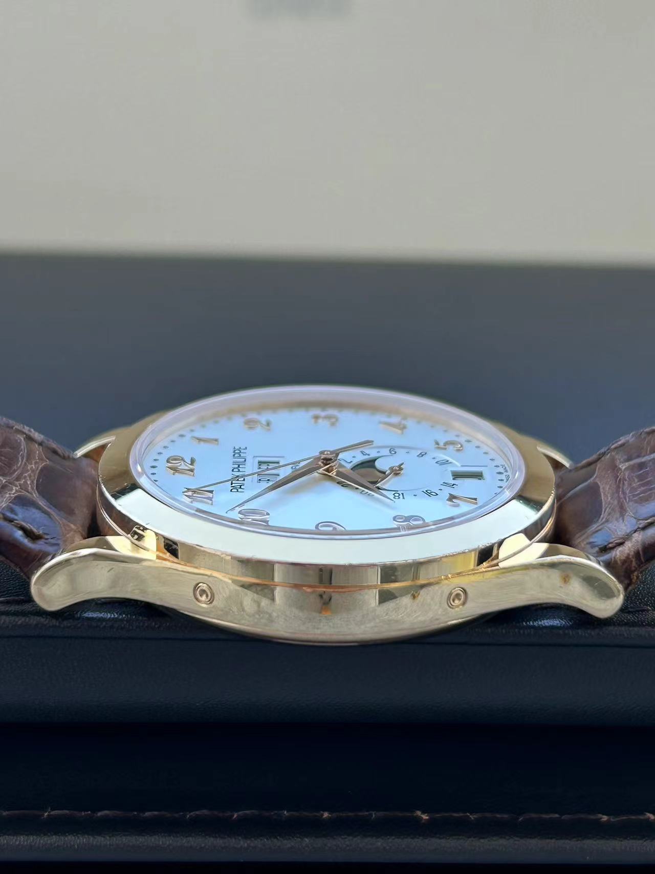 Patek Philippe 5396R-012 detail 4
