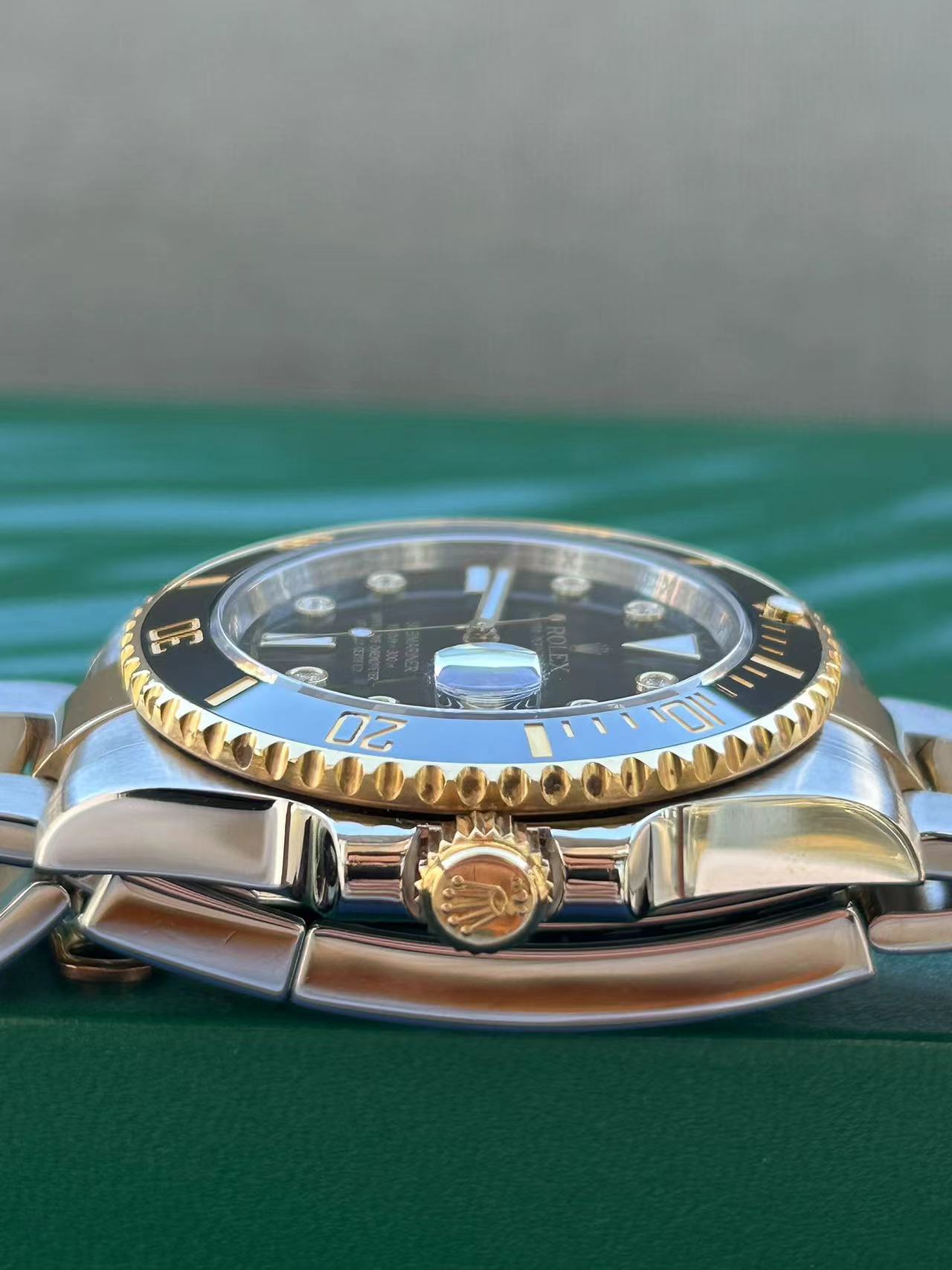 Rolex 116613-LN-97203 detail 3