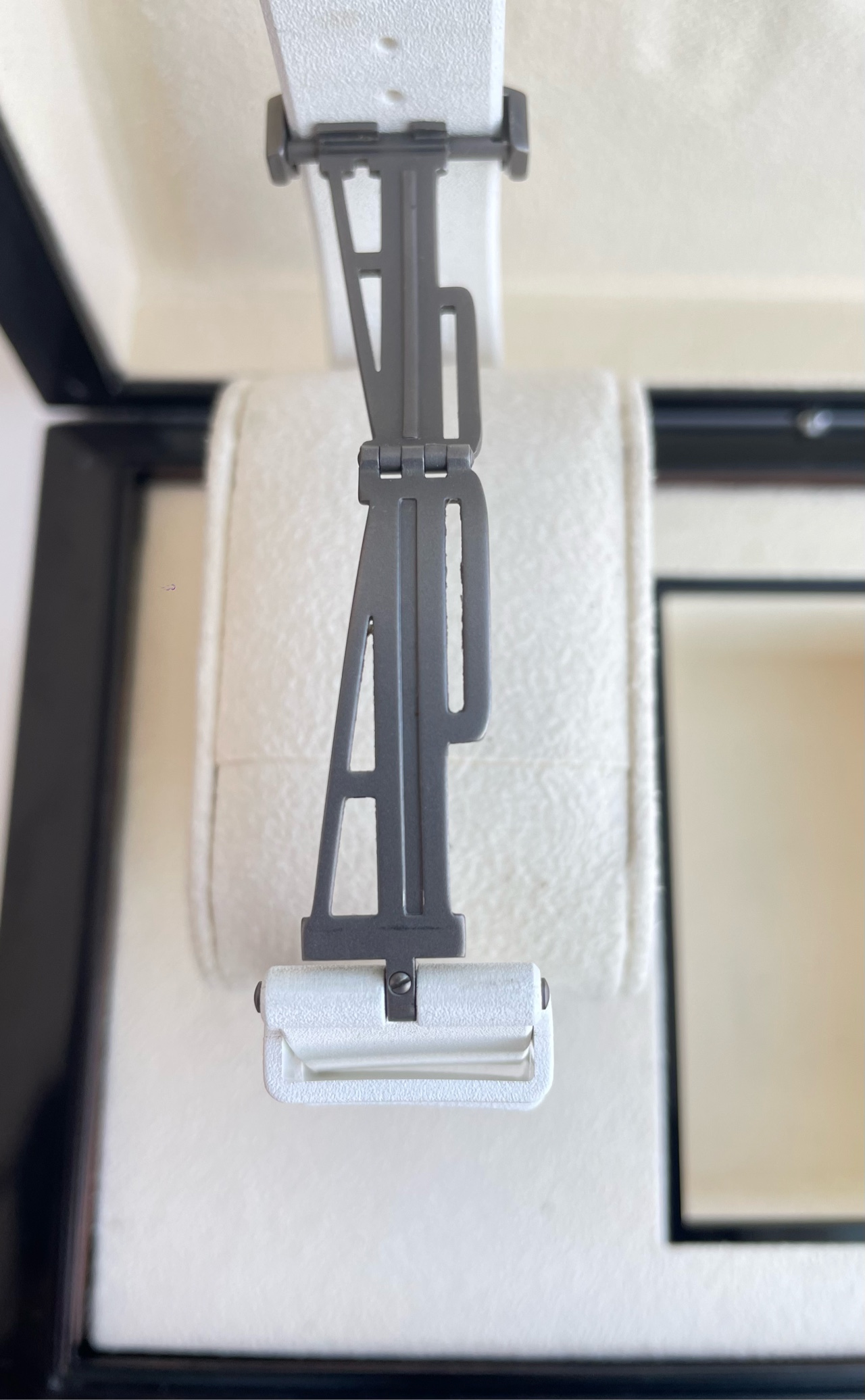 Audemars Piguet 26580IO.OO.D010CA.01 detail 3