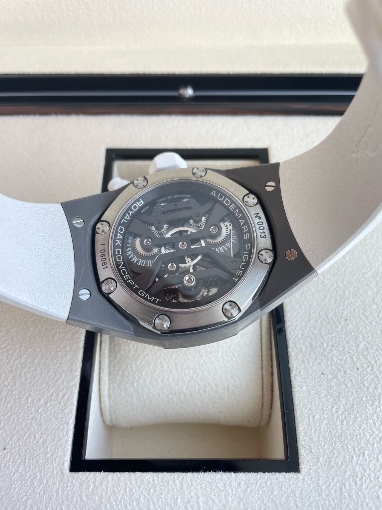 Audemars Piguet 26580IO.OO.D010CA.01 detail 4