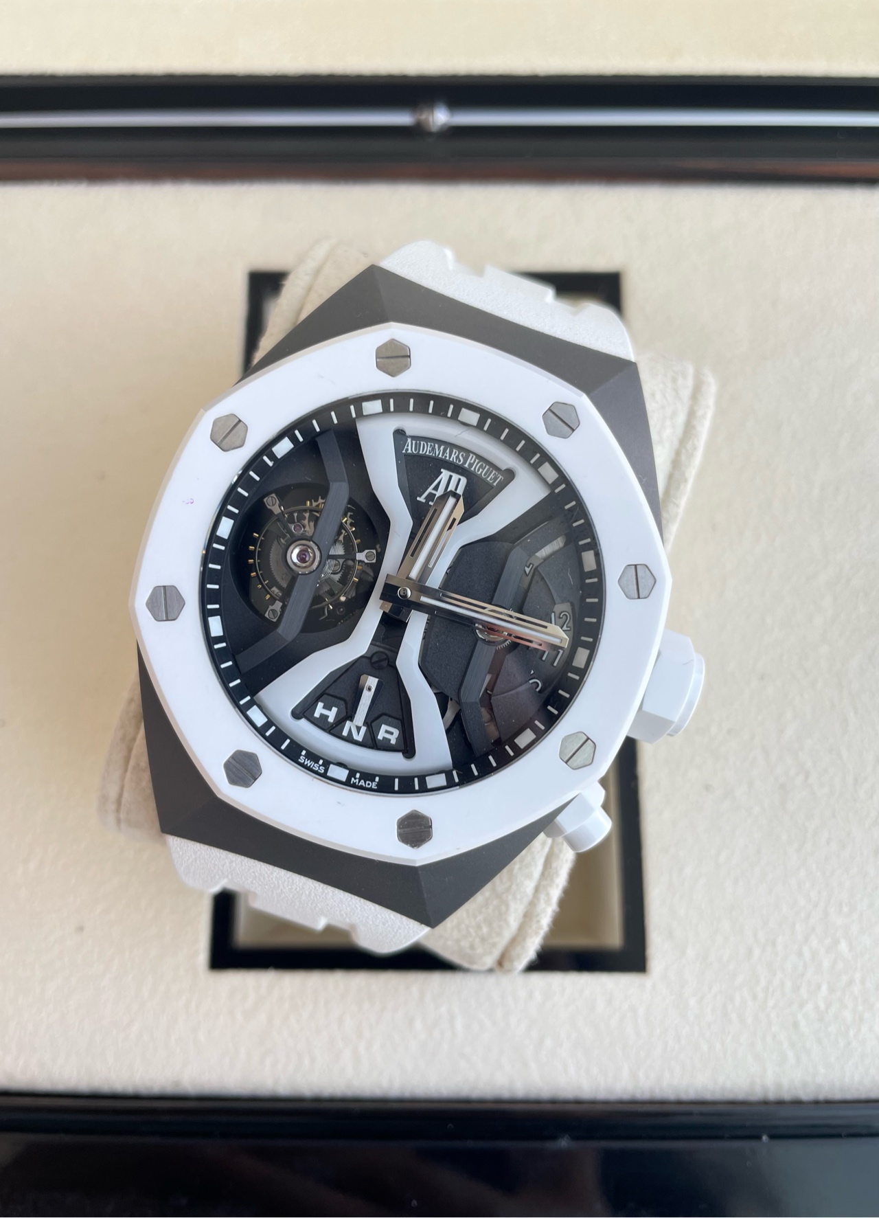 Audemars Piguet 26580IO.OO.D010CA.01 detail 1