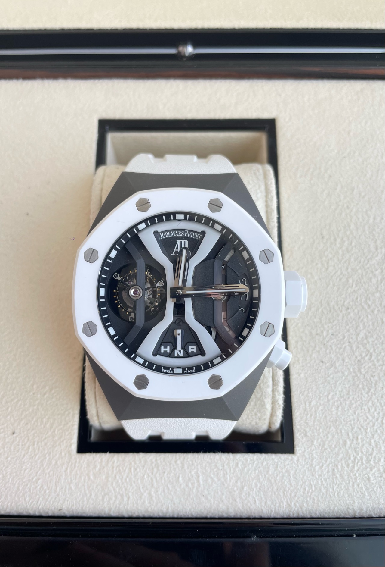 Audemars Piguet 26580IO.OO.D010CA.01