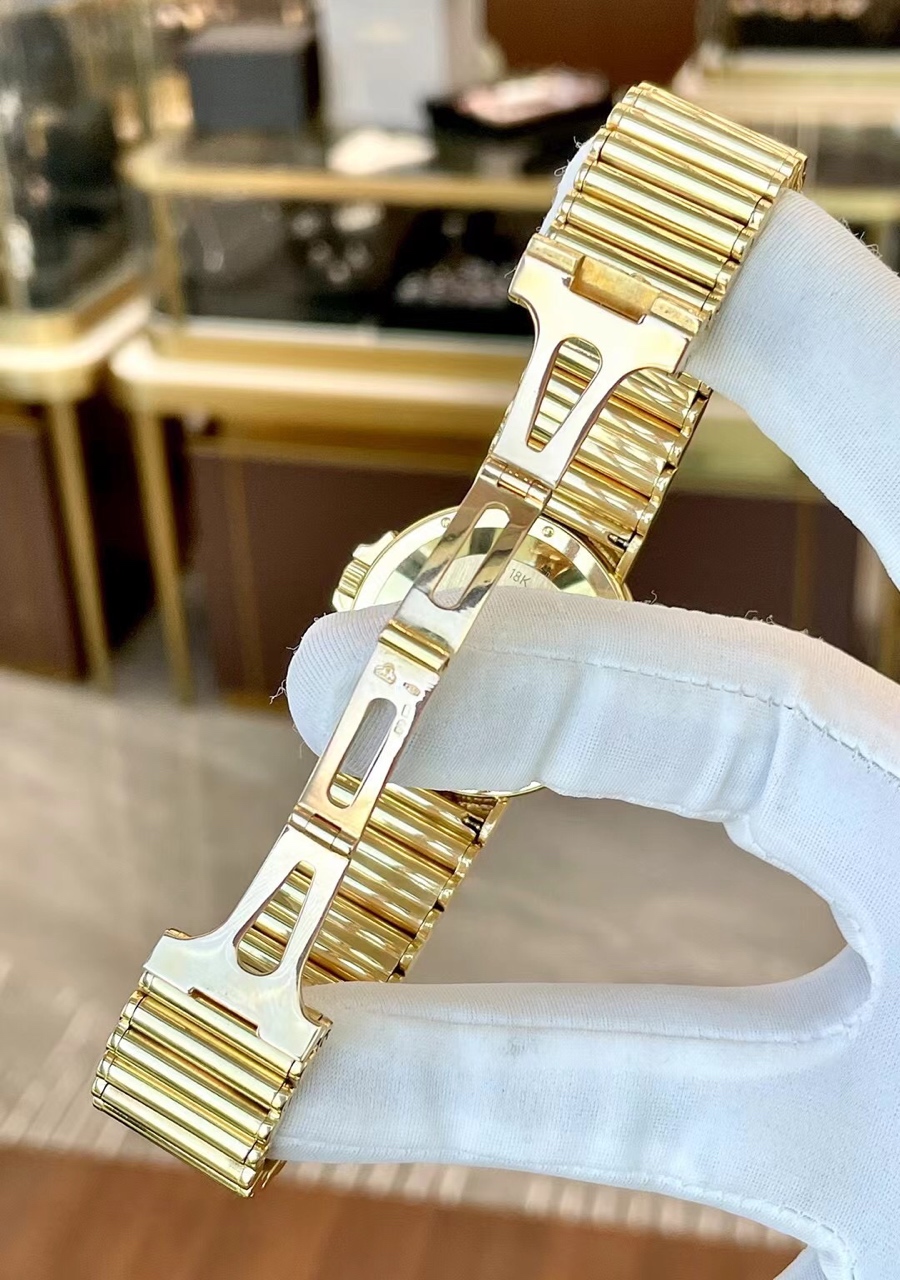 Corum Vintage detail 8