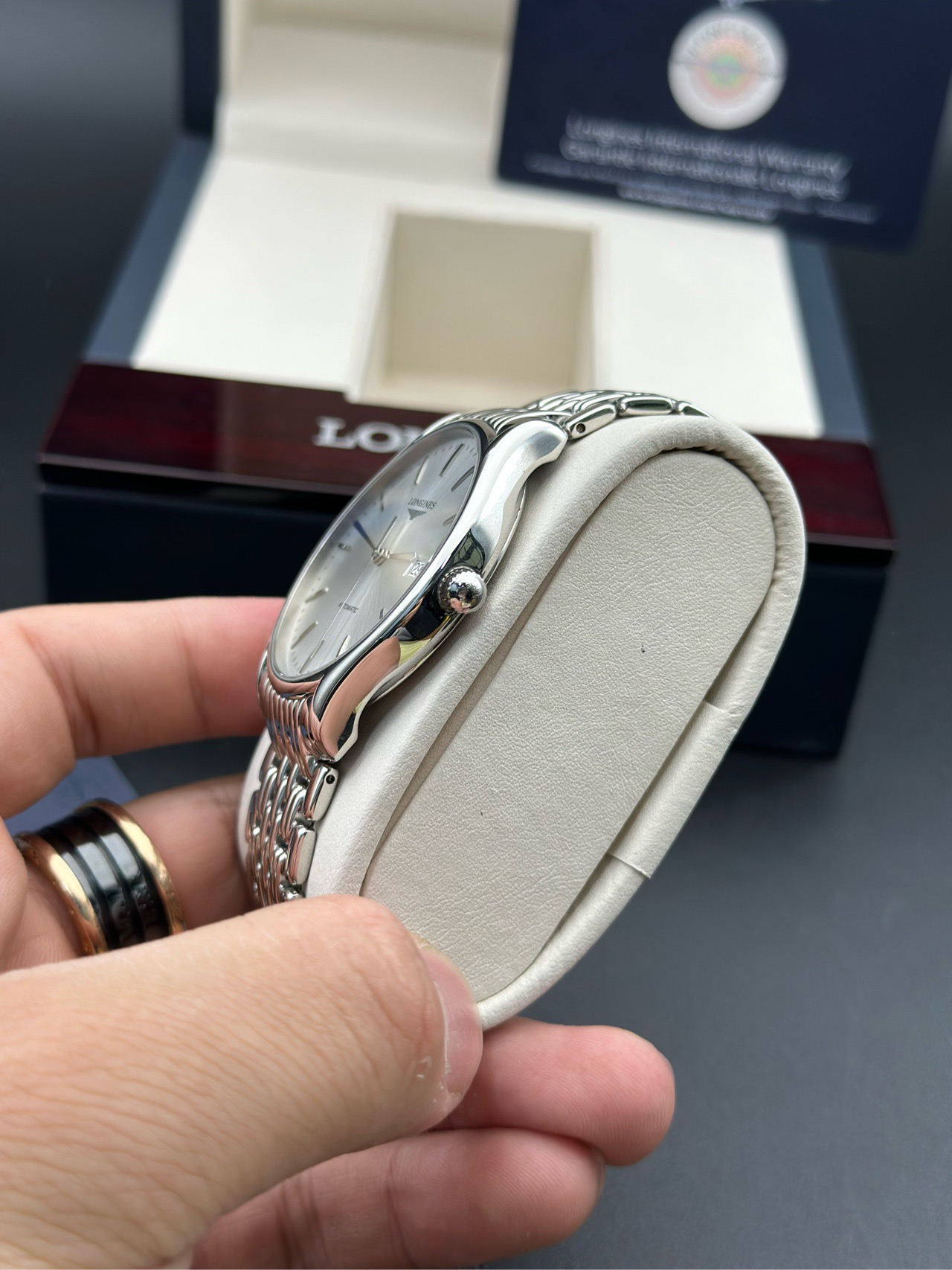 Longines L4.960.4.72.6 detail 2
