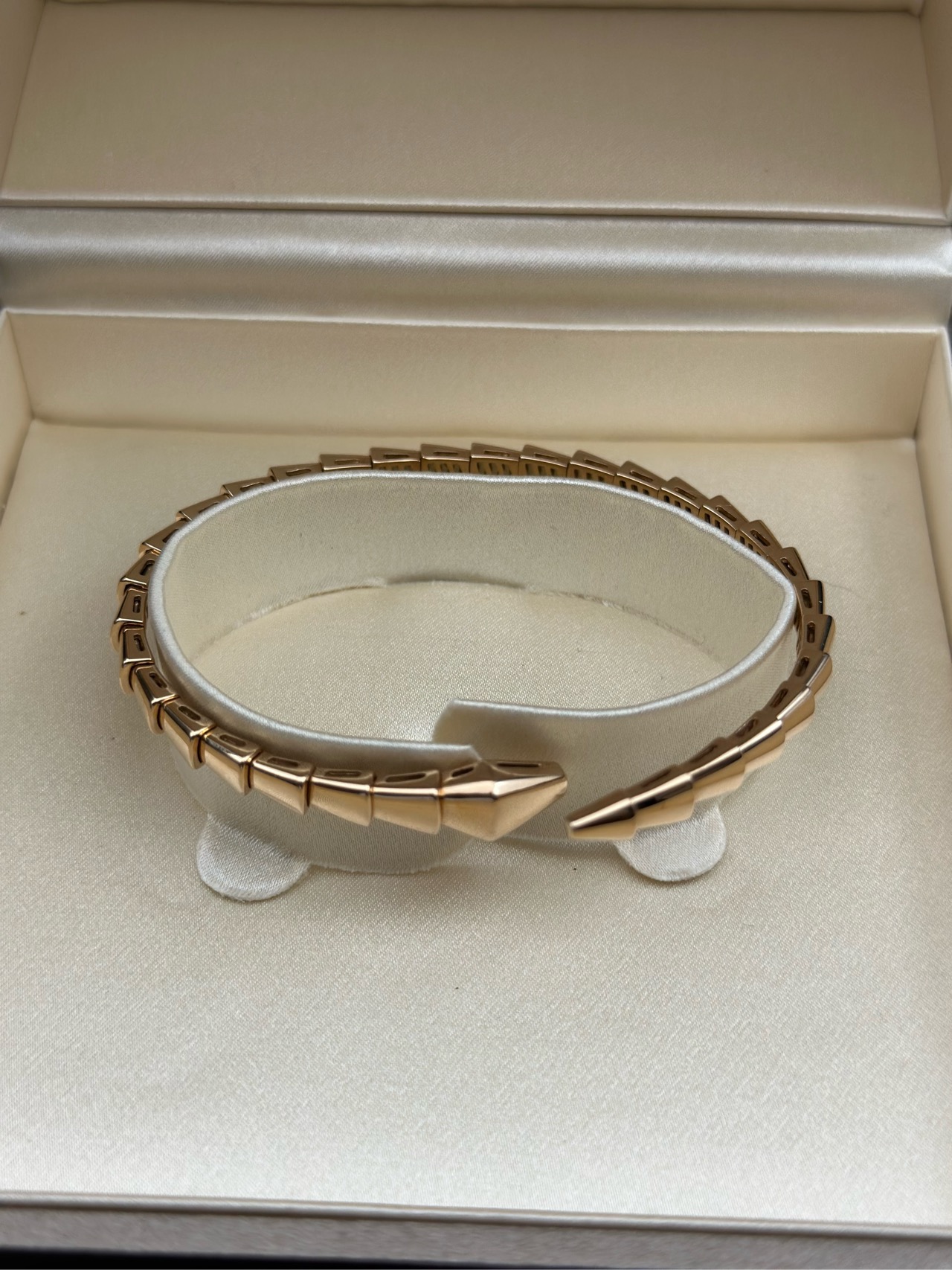 Bulgari null