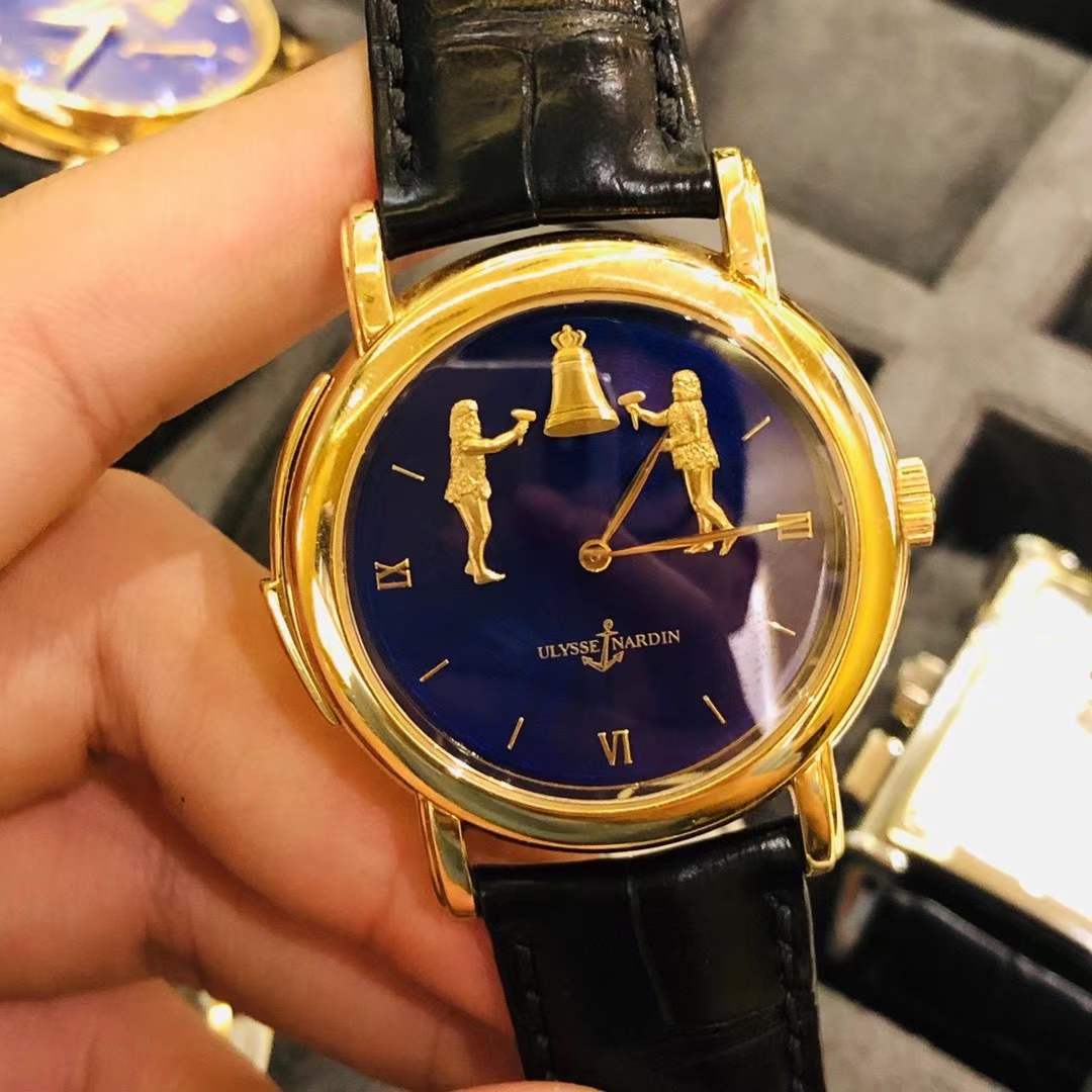 Ulysse Nardin 701-22 detail 3
