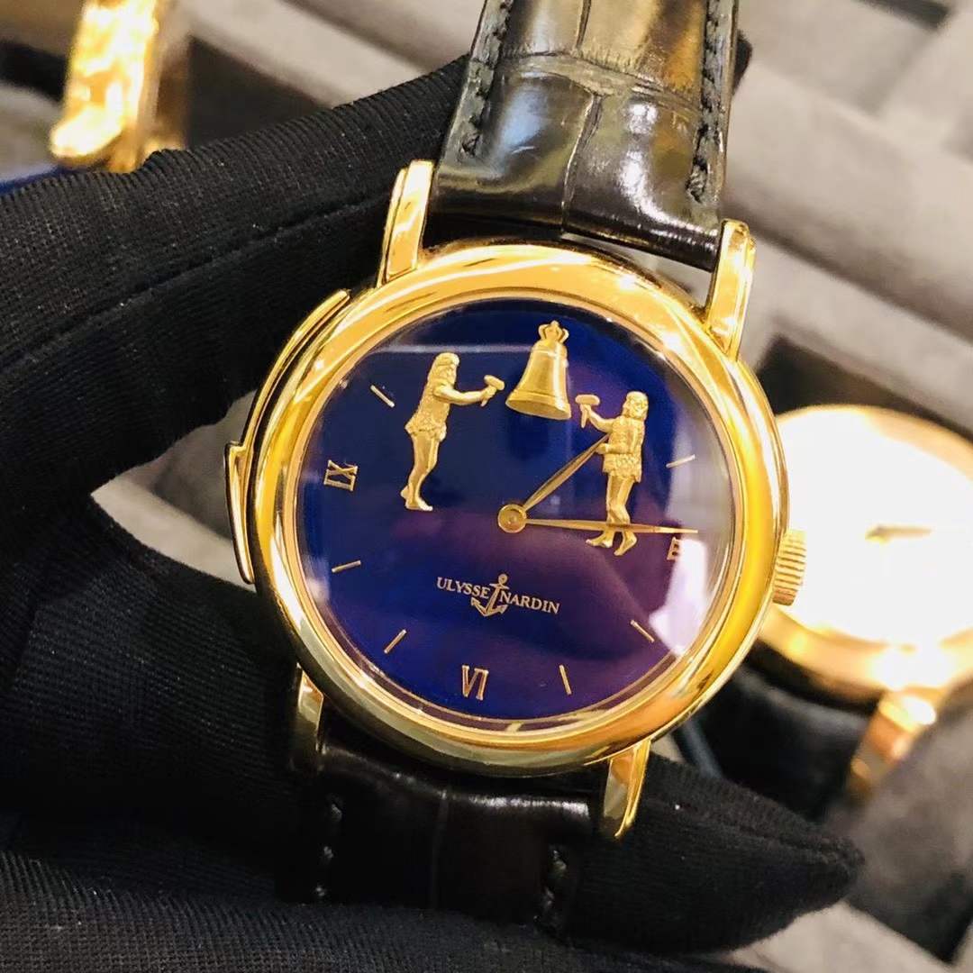 Ulysse Nardin 701-22 detail 5