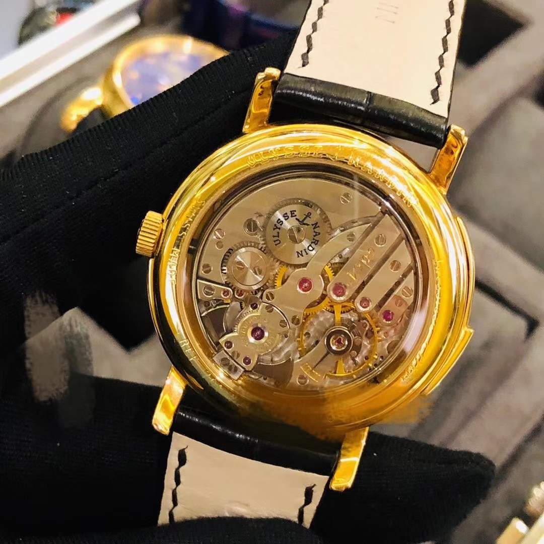Ulysse Nardin 701-22 detail 6