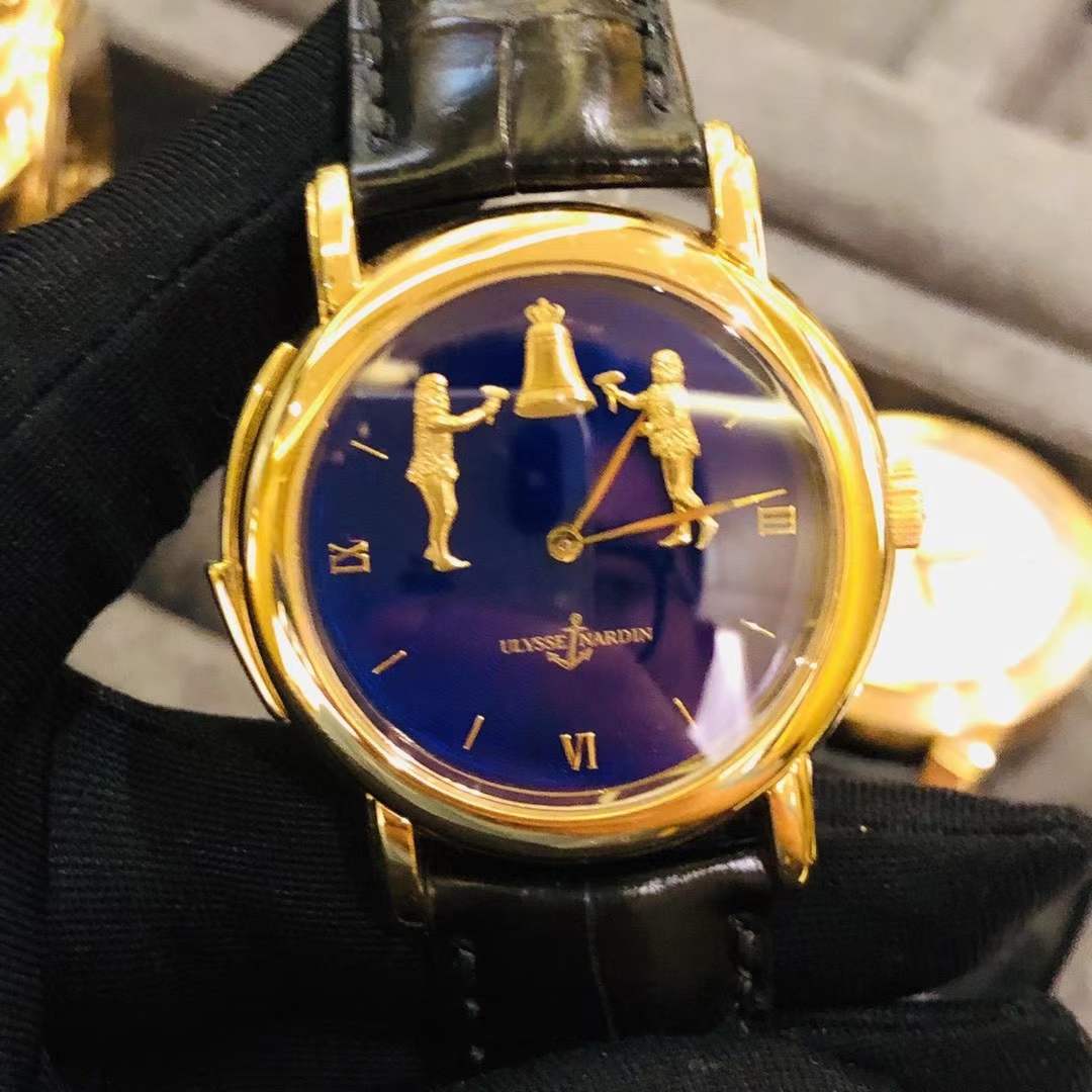 Ulysse Nardin 701-22 detail 7