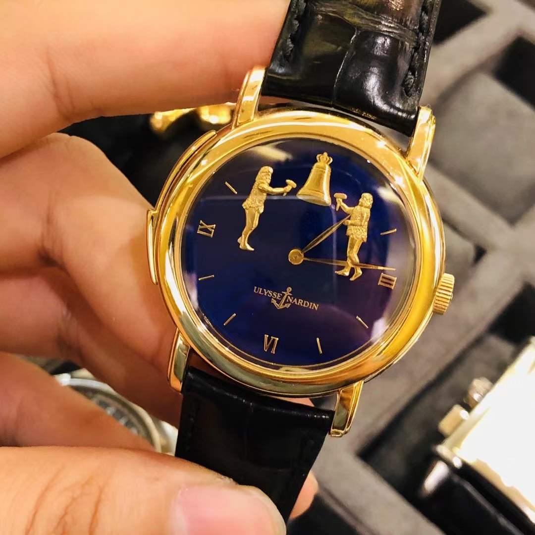 Ulysse Nardin 701-22 detail 2