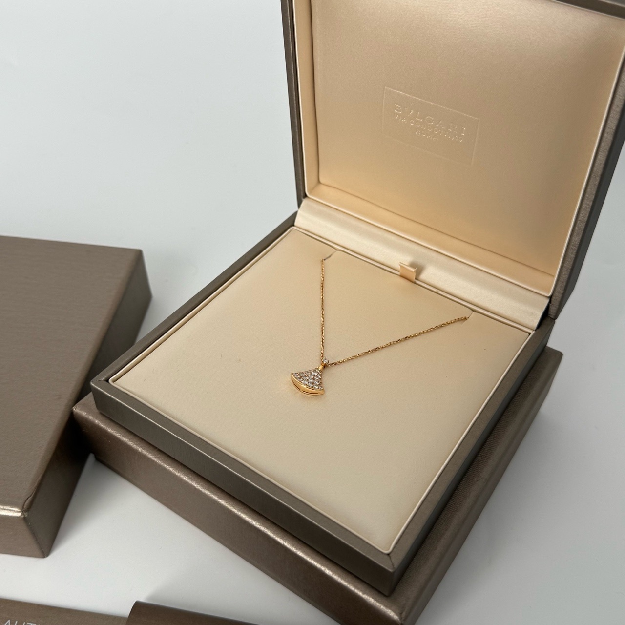 Bulgari 351051 detail 1