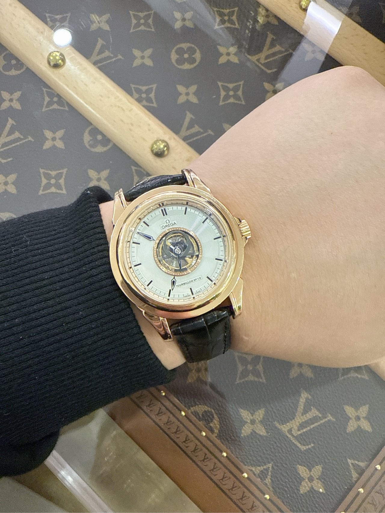 Omega 5933.30.32 detail 3