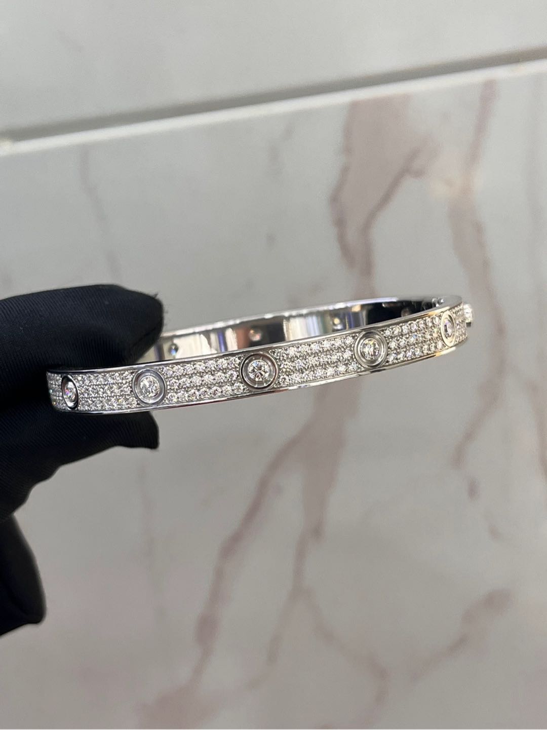 Cartier LOVEWhite gold detail 7