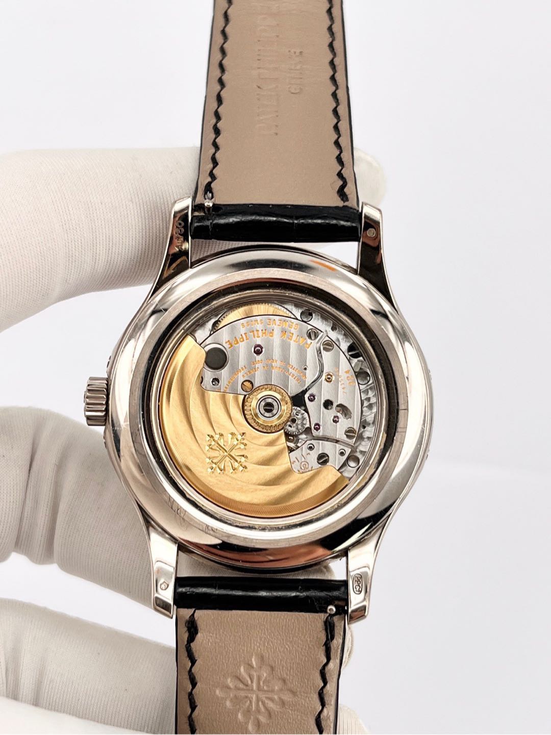 Patek Philippe 5205G-013 detail 5