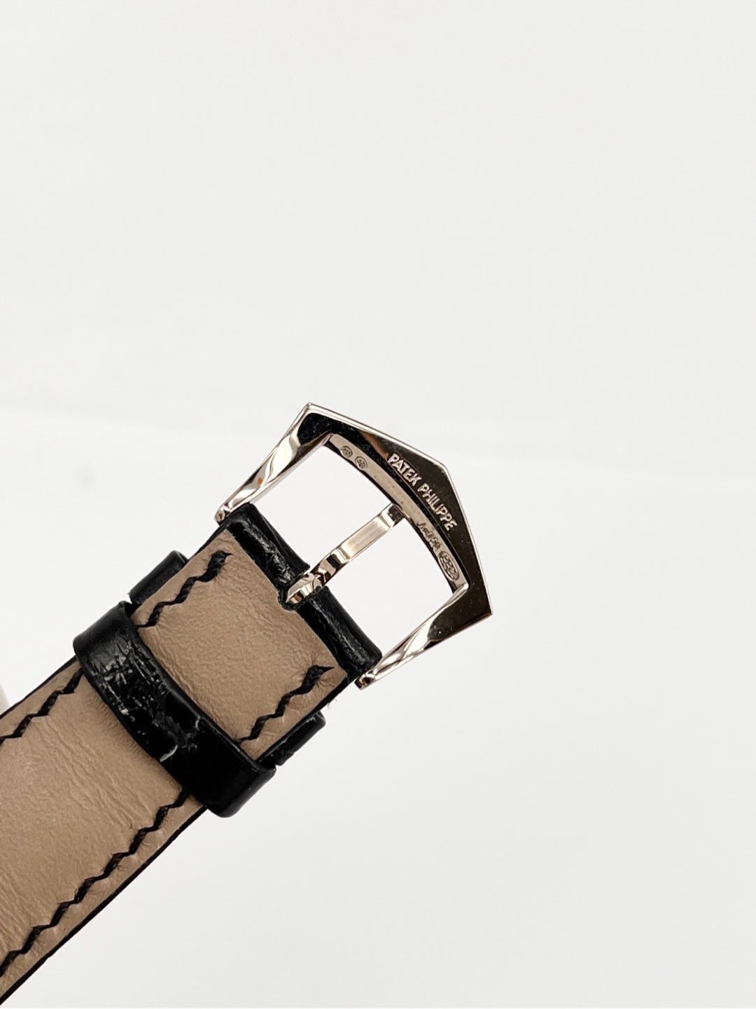 Patek Philippe 5205G-013 detail 7