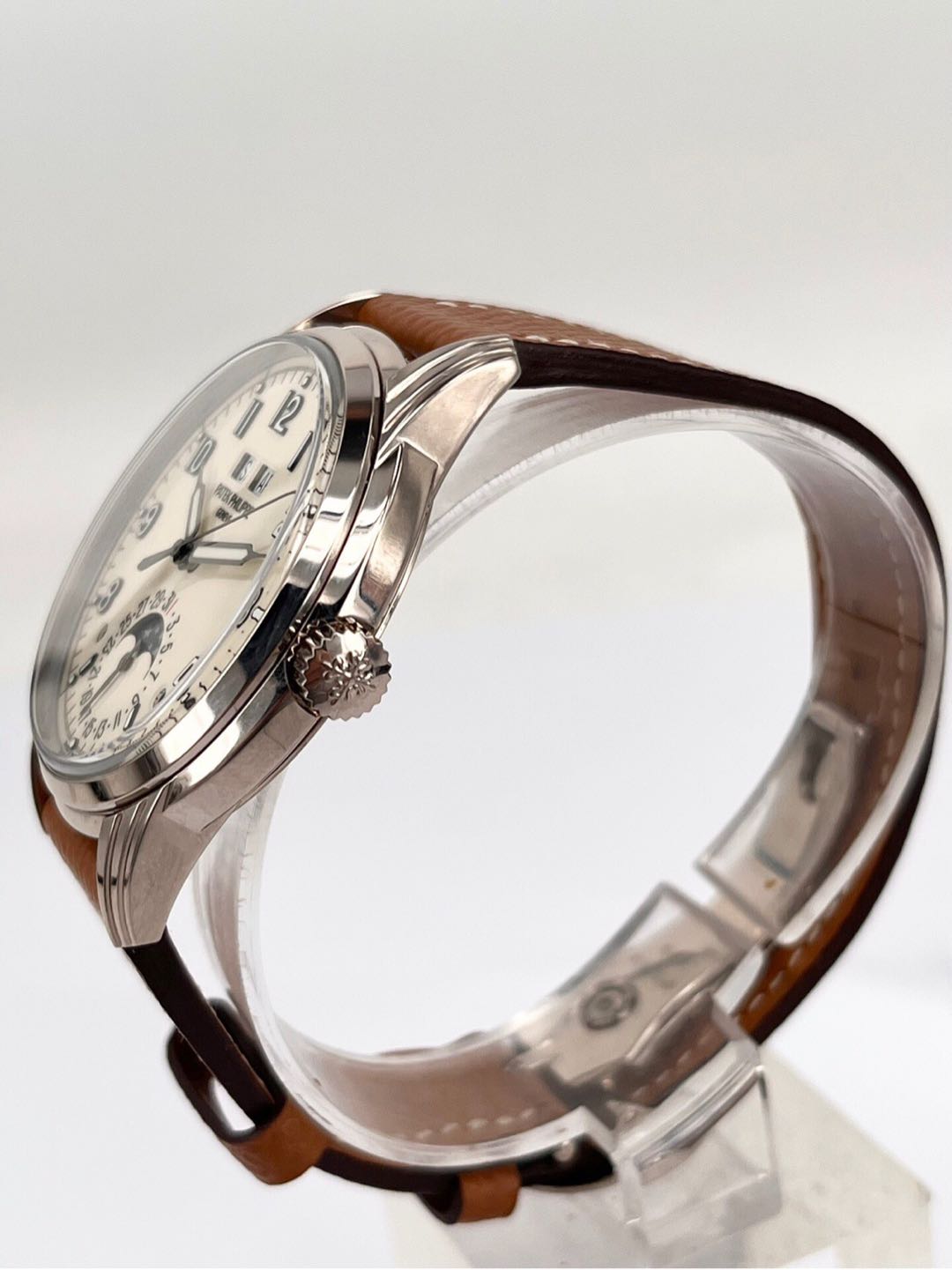 Patek Philippe 5320G-001 detail 3