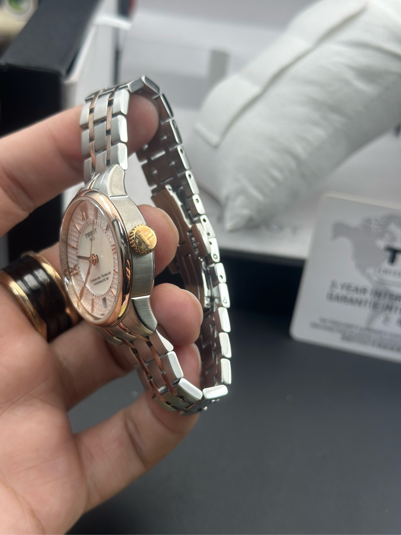 Tissot T099.207.22.118.01 detail 3